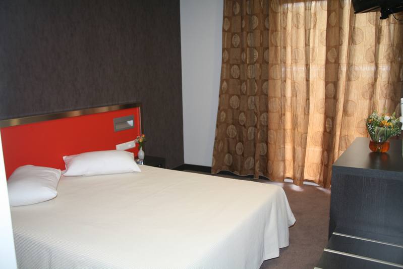 Hotel Des Roses Athén Szoba fotó